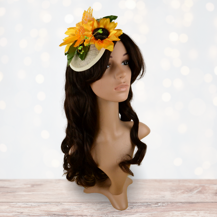 Handgefertigter Fascinator "Sunny Delight" mit Sonnenblumen