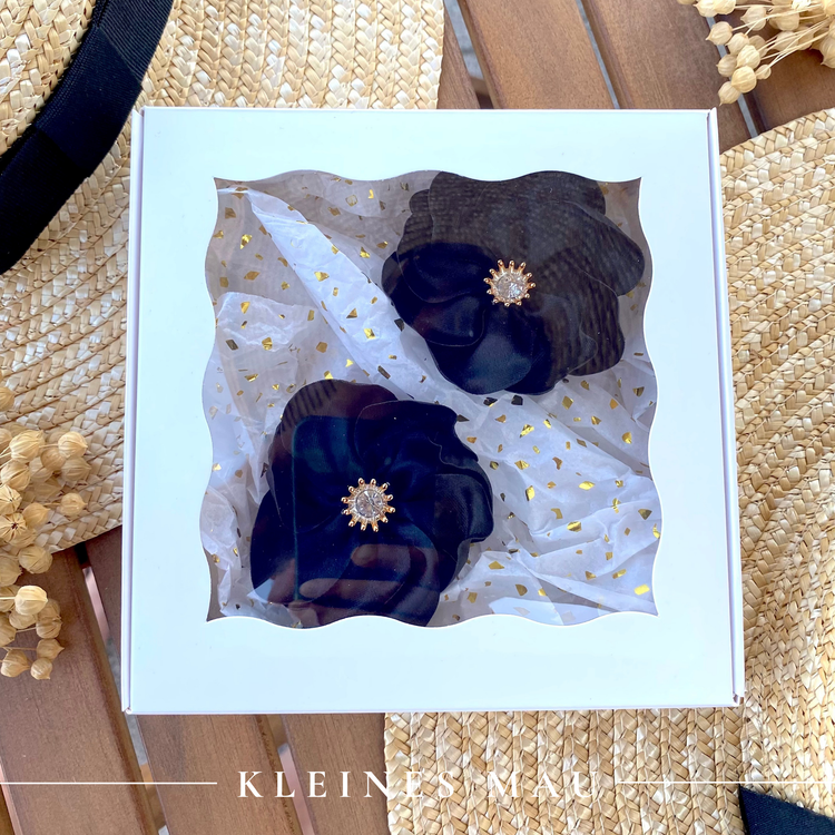 Midnight Bloom – Satin-Blütenhaarclips im 2er-Set