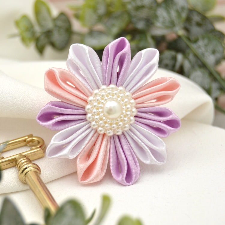 Blumenbrosche "Pastels" Stoffblüte mit Broschennadel zum Anstecken