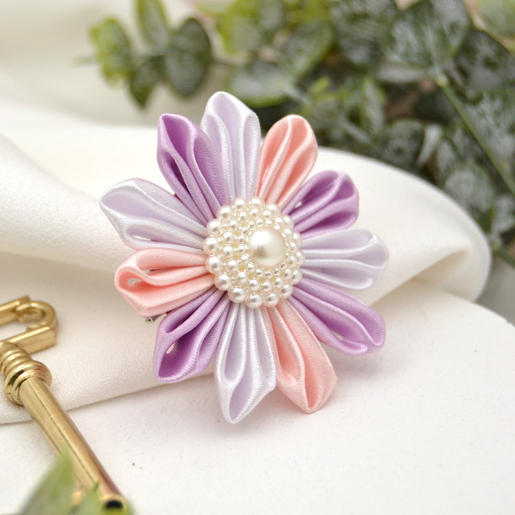 Blumenbrosche "Pastels" Stoffblüte mit Broschennadel zum Anstecken