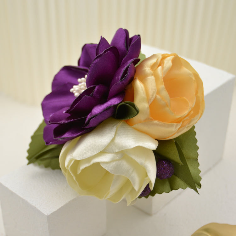 Fascinator "Mae" mit Frühlingsblumen aus Satin in Lila und Gelb