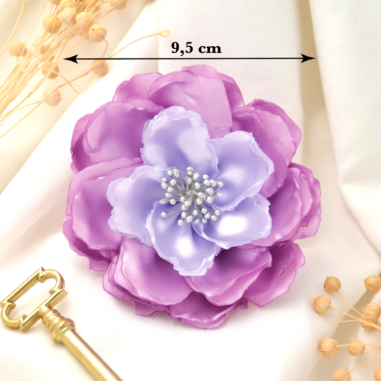Blumenbrosche "Fiona" mit handgefertigter Lila Blüte | anstecknadel mit fliederfarbener Blüte