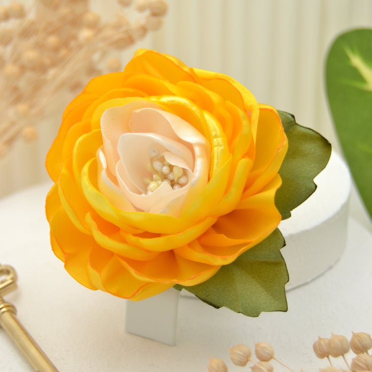 Sonnengelbe Stoffblume fürs Haar | Blumenhaarclip "Sunny Day" mit Rose Ivory & Gelb