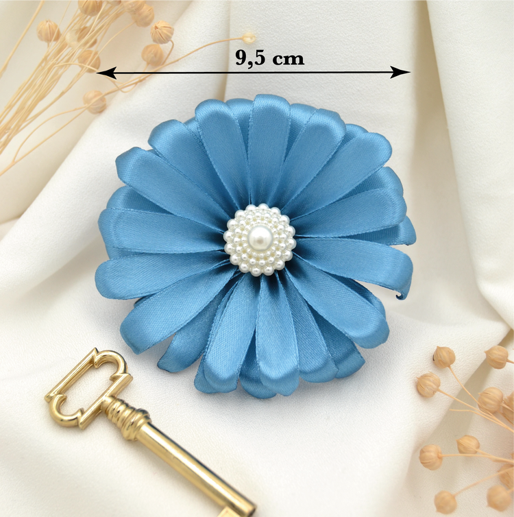 Haarclip mit blauer Gerbera aus Satin | Blütenhaarclip  "Peacful Day"