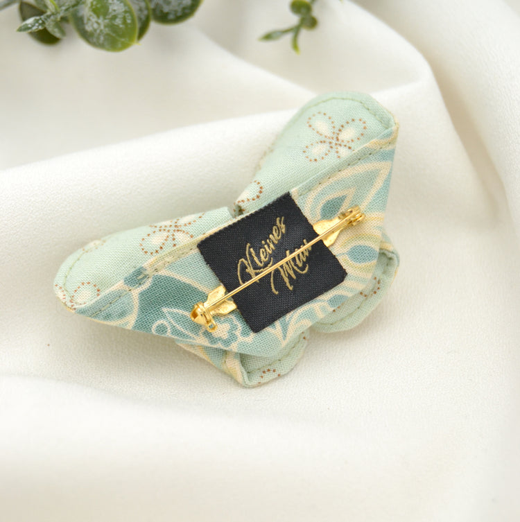 Stoff Brosche "Isabella" Motte im Origami Stil