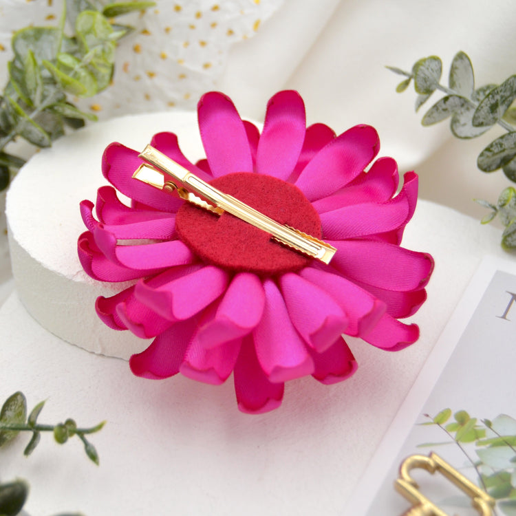 Haarclip mit pinker Gerbera aus Satin | Blütenhaarclip  "Joyful Day" in knalligem Pink