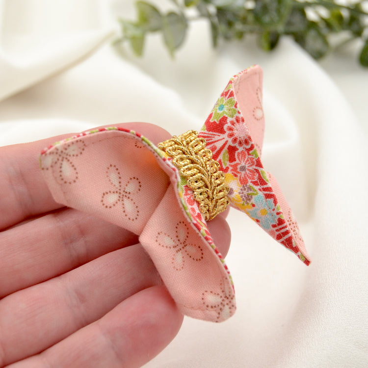 Origami Brosche Schmetterlings aus süßen retro Stoffen