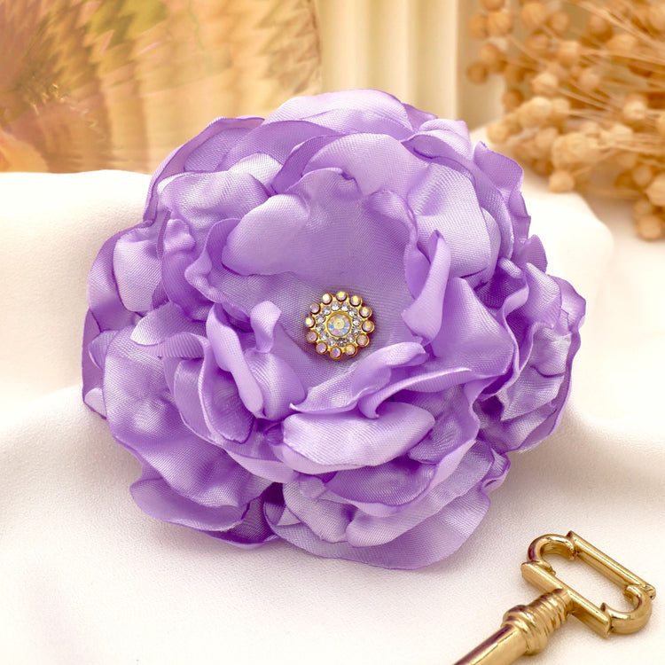 Haarclip "Lovely Lavender" mit großer Blüte aus lila Satinstoff