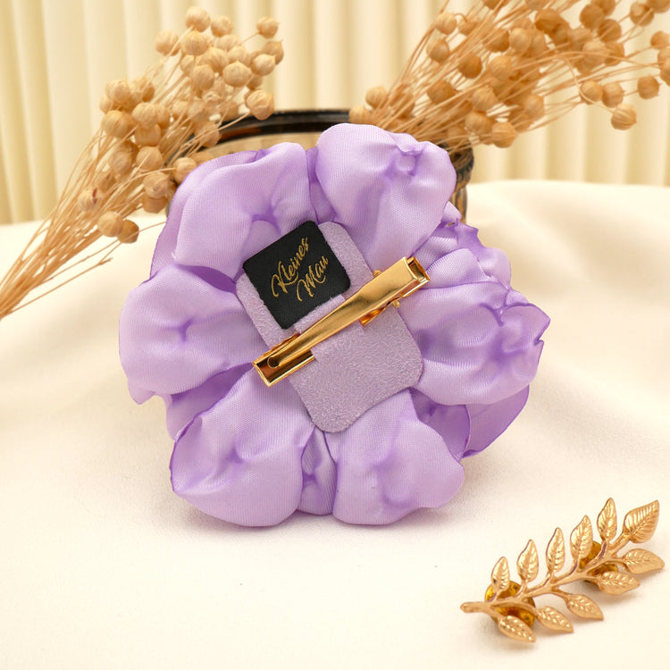 Haarclip "Lovely Lavender" mit großer Blüte aus lila Satinstoff