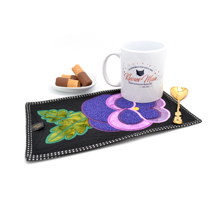 Großer Tassen Untersetzer Mug Rug "Pansy"