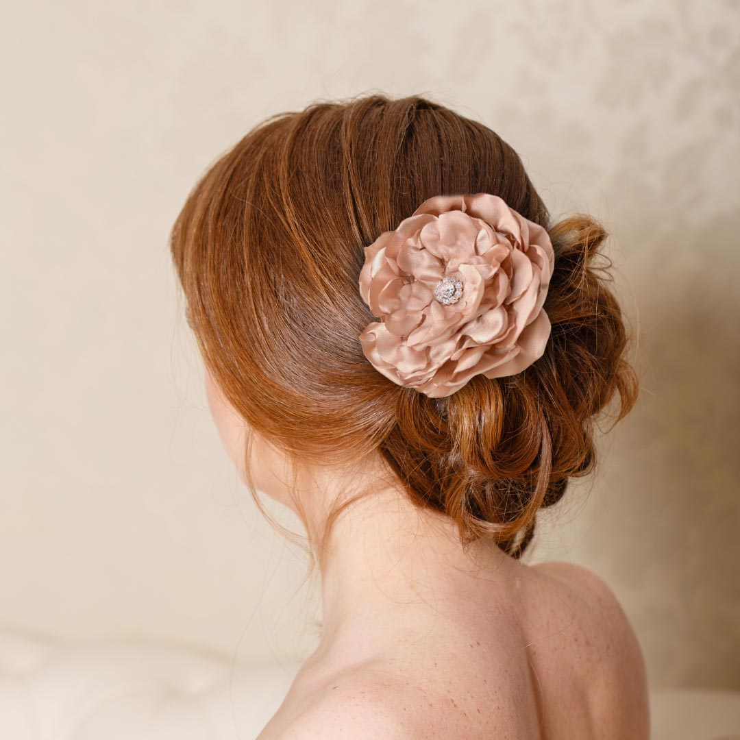 Haarblüte NNude aus Satin Handmade by Kleines Mau