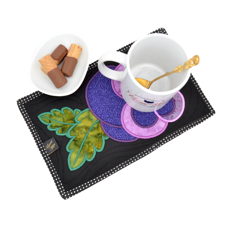 Großer Tassen Untersetzer Mug Rug "Pansy"