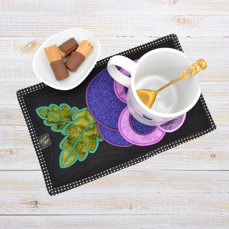 Großer Tassen Untersetzer Mug Rug "Pansy"