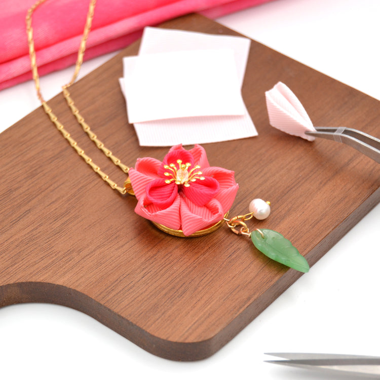 Halskette "Pink Sakura"