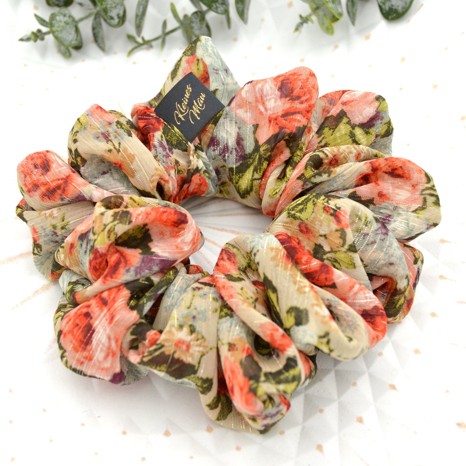 Großes Scrunchie Haargummi aus Chiffon mit Blumen