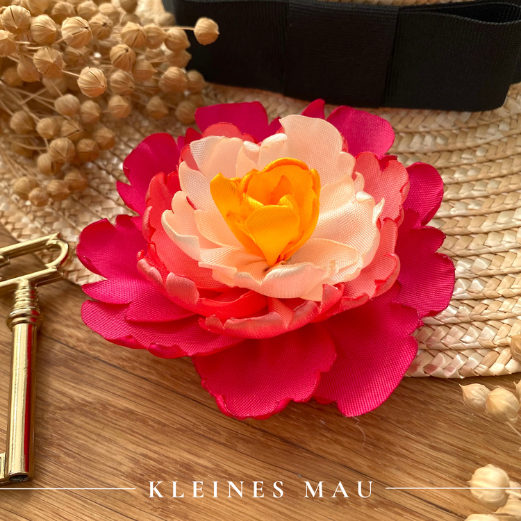 Blütenhaarclip "Sunset Bloom" – aus Satin handgefertigt
