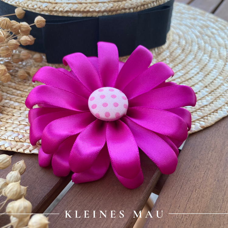 Haarclip mit pinker Gerbera aus Satin | Blütenhaarclip  "Joyful Day" in knalligem Pink