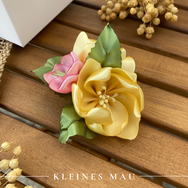 Handgefertigter Blumenhaarclip „Summer Bouquet“