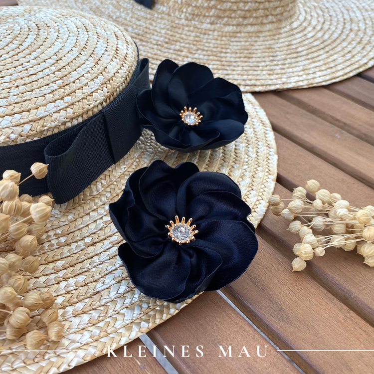 Midnight Bloom – Satin-Blütenhaarclips im 2er-Set