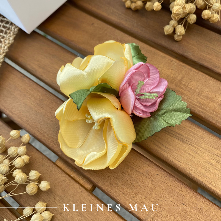 Handgefertigter Blumenhaarclip „Summer Bouquet“