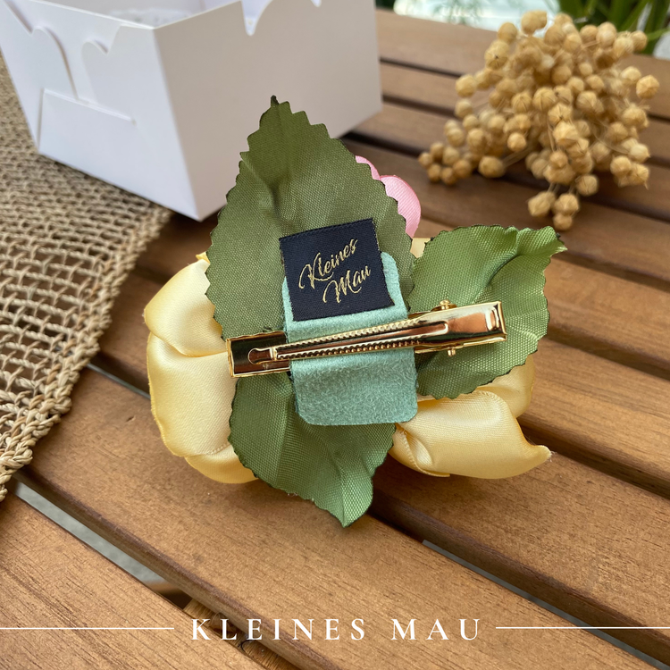 Handgefertigter Blumenhaarclip „Summer Bouquet“