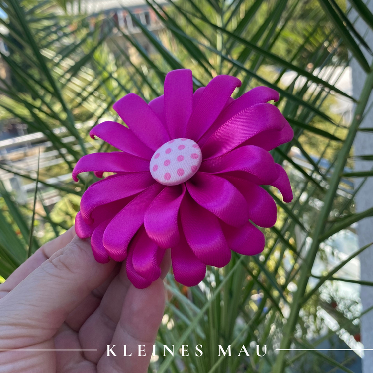 Haarclip mit pinker Gerbera aus Satin | Blütenhaarclip  "Joyful Day" in knalligem Pink