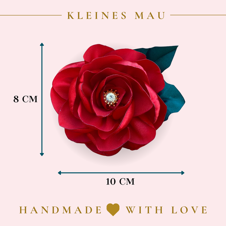 Handgefertigter Blütenhaarclip „Milonga“ mit tiefroter Rose aus Satin