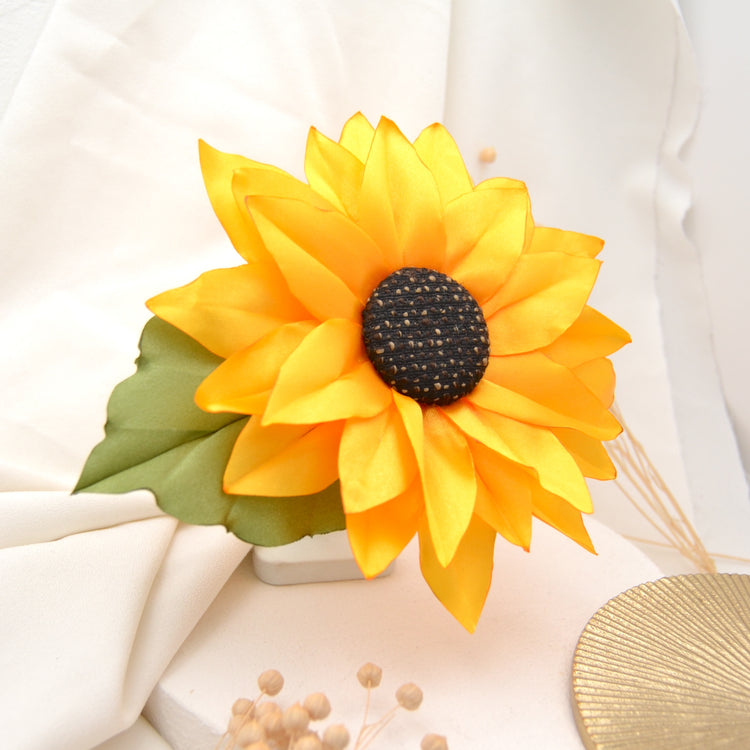 Sonnenblume fürs Haar | Blumenhaarclip "Sunflower" handgefertigte Satinblüte