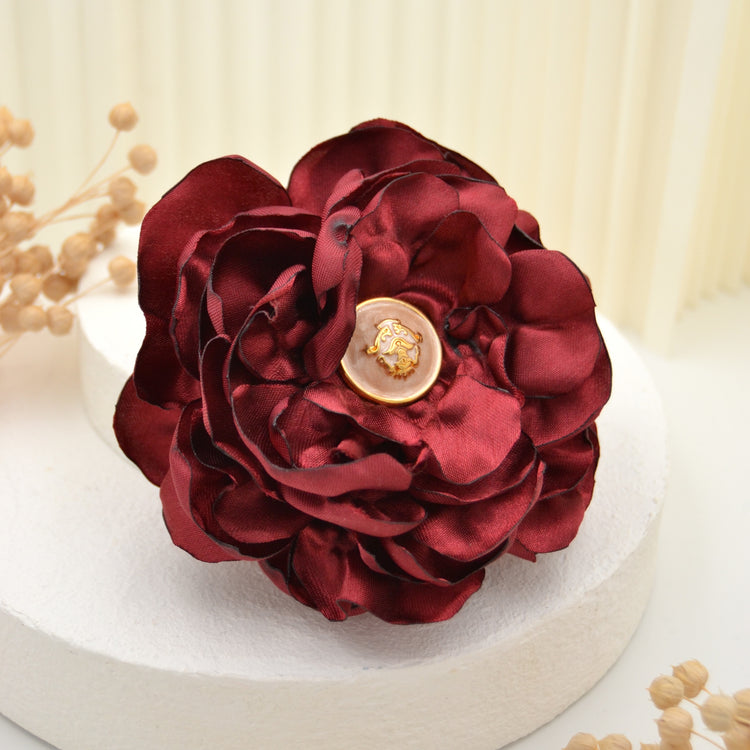 Haarclip "Madeleine" mit großer Blüte aus rotem Satin