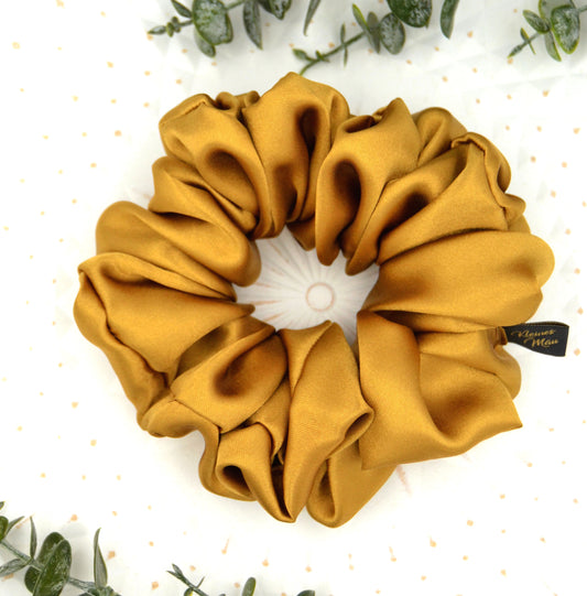 Großer voluminöser Satin Scrunchie "Gold"
